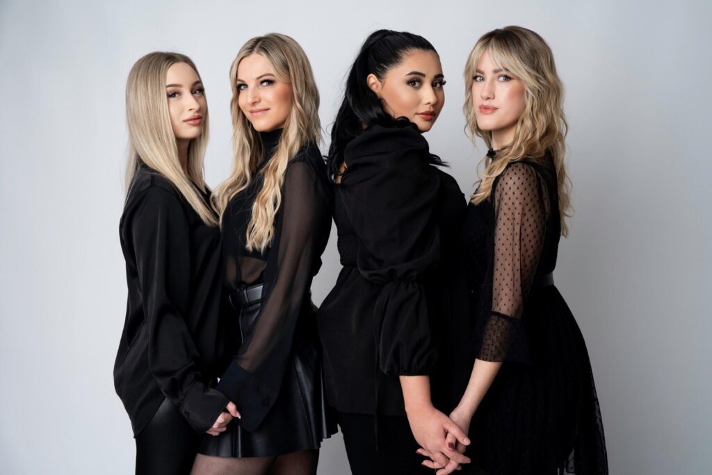 Mittarbeiter VLC Friseur Salon Buende 1024x683